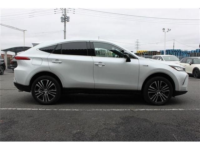 TOYOTA HARRIER PHEV 2022 Image 31