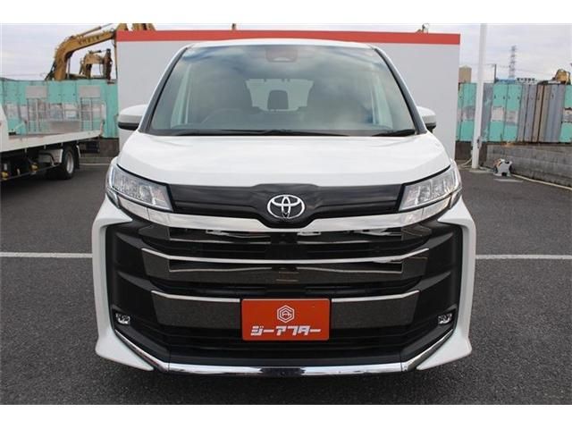 TOYOTA NOAH 4WD 2023 Image 31