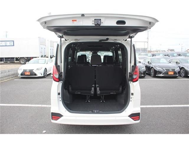 TOYOTA NOAH 4WD 2023 Image 31