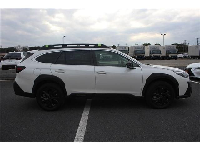 SUBARU LEGACY OUTBACK 2023 Image 31