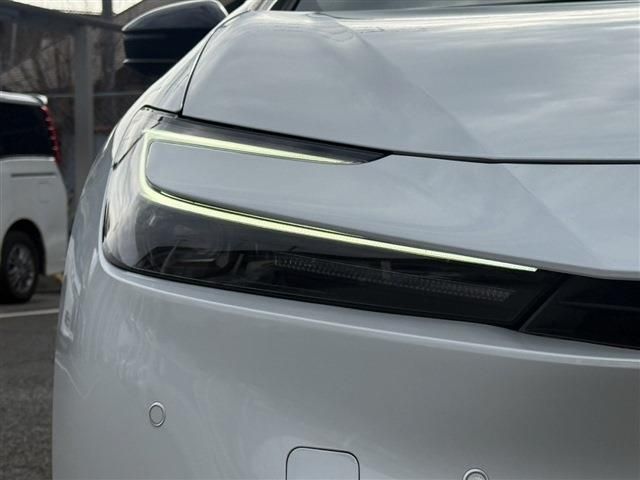 TOYOTA PRIUS 4WD 2023 Image 31