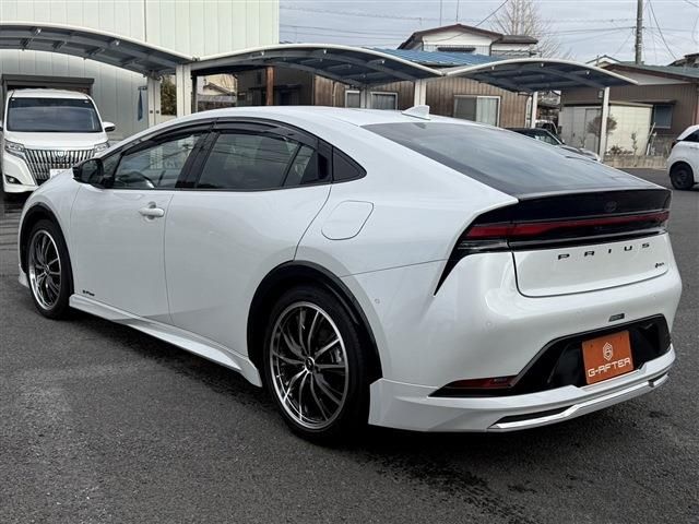 TOYOTA PRIUS 4WD 2023 Image 31