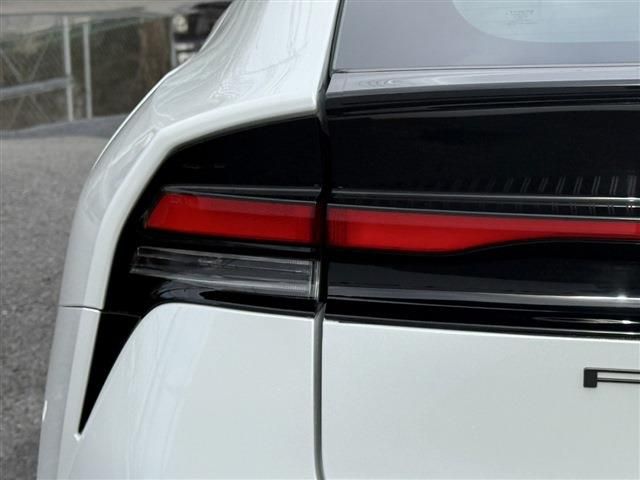 TOYOTA PRIUS 4WD 2023 Image 31