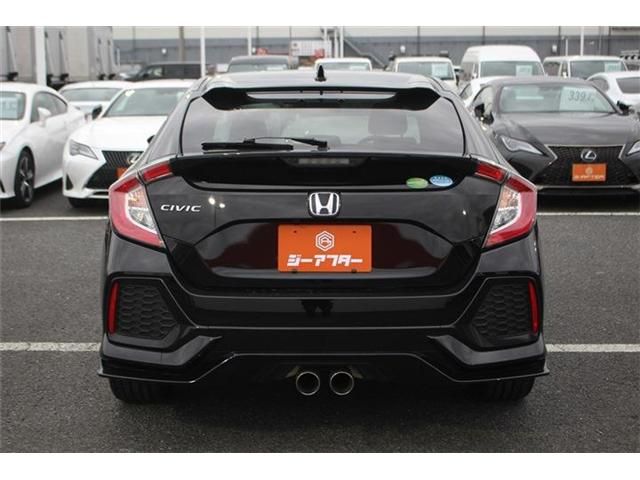 HONDA CIVIC HATCHBACK 2018 Image 31