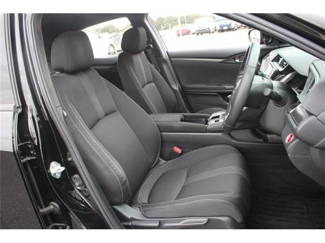 HONDA CIVIC HATCHBACK 2018 Image 31