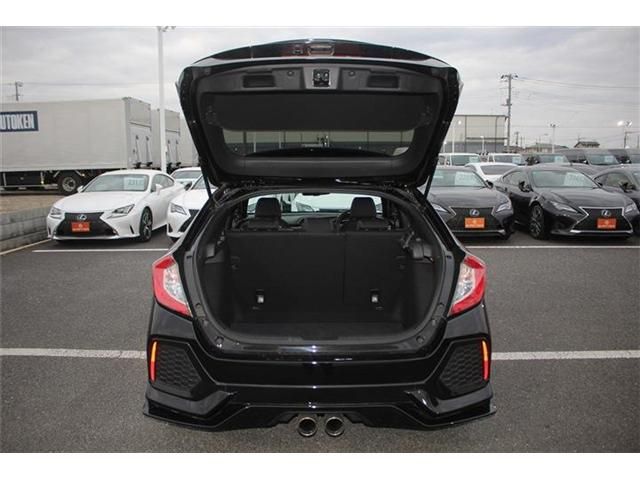 HONDA CIVIC HATCHBACK 2018 Image 31