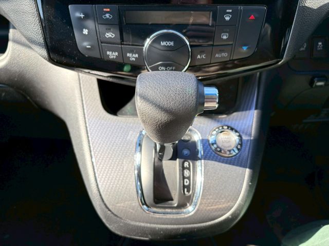 NISSAN SERENA  S-HYBRID 2014 Image 31