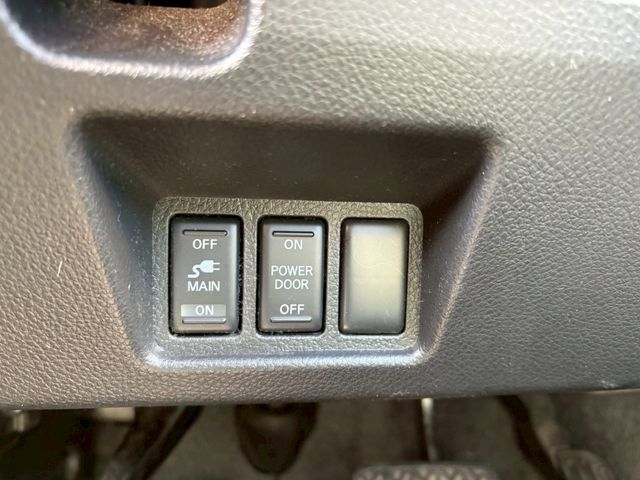 NISSAN SERENA  S-HYBRID 2014 Image 31