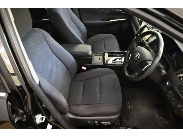 TOYOTA CAMRY HYBRID 2013 Image 31