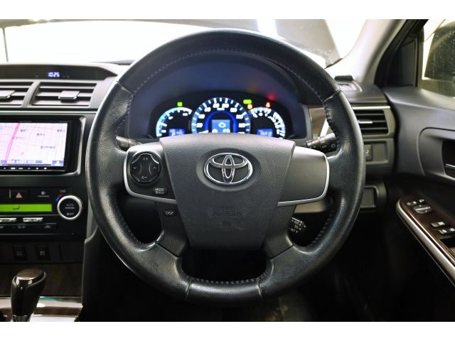 TOYOTA CAMRY HYBRID 2013 Image 31