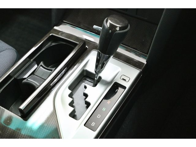 TOYOTA CAMRY HYBRID 2013 Image 31