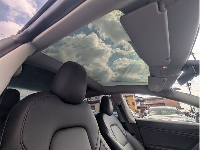 TESLA MODEL 3 2020 Image 31