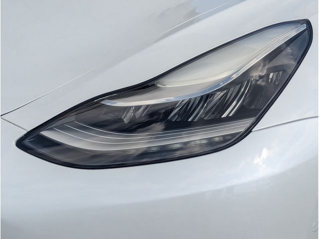 TESLA MODEL 3 2020 Image 31