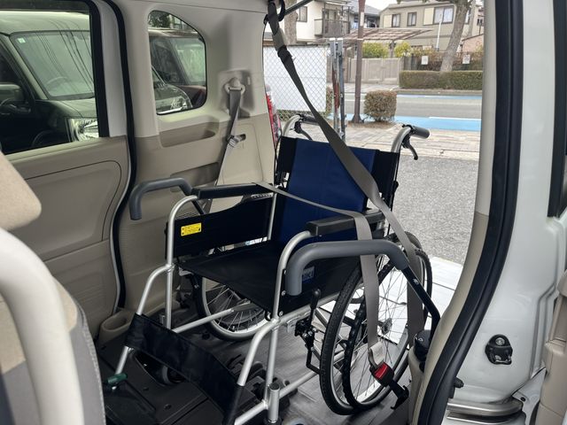 HONDA N BOX 2020 Image 31