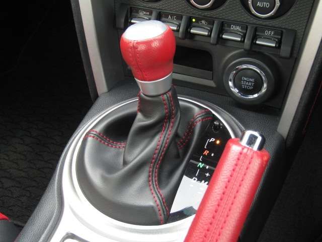 TOYOTA 86 2013 Image 31