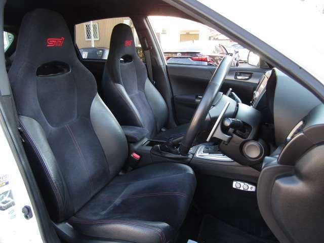 SUBARU IMPREZA WRX 5DOOR 2011 Image 31