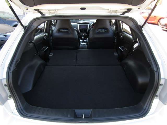 SUBARU IMPREZA WRX 5DOOR 2011 Image 31