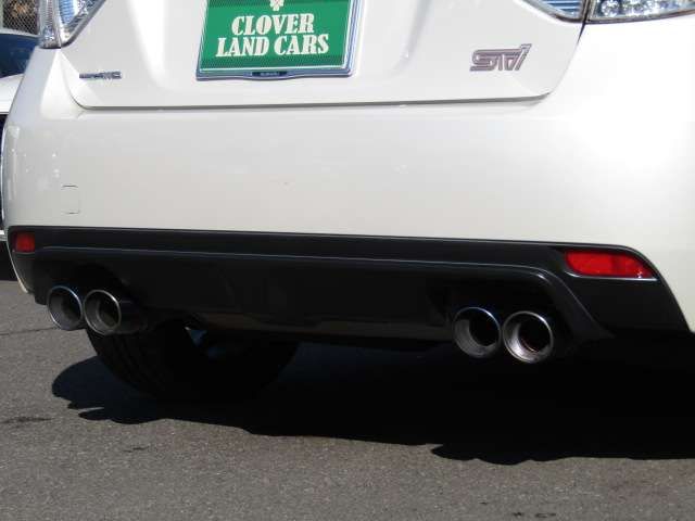 SUBARU IMPREZA WRX 5DOOR 2011 Image 31