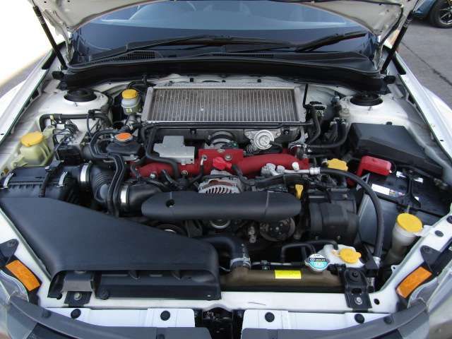 SUBARU IMPREZA WRX 5DOOR 2011 Image 31