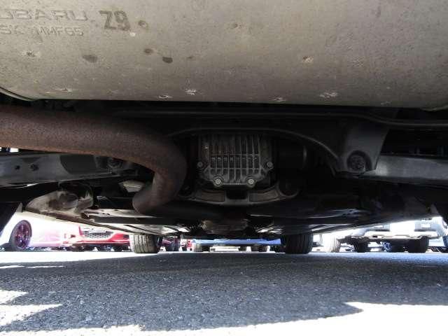 SUBARU IMPREZA WRX 5DOOR 2011 Image 31