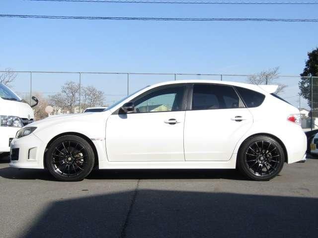 SUBARU IMPREZA WRX 5DOOR 2011 Image 31