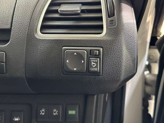 NISSAN SERENA  S-HYBRID 4WD 2014 Image 31