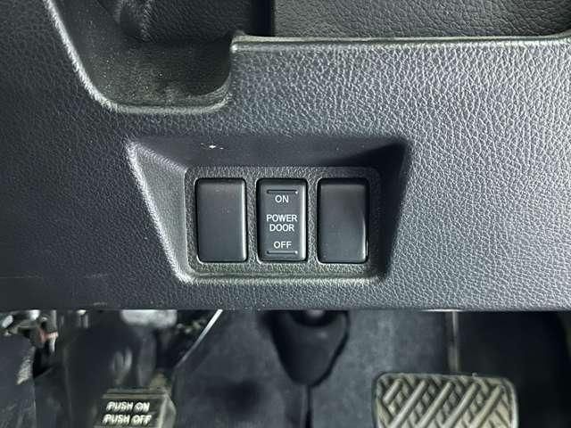 NISSAN SERENA  S-HYBRID 4WD 2014 Image 31