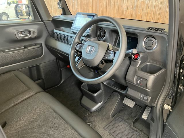 HONDA N BOX CUSTOM 2023 Image 31