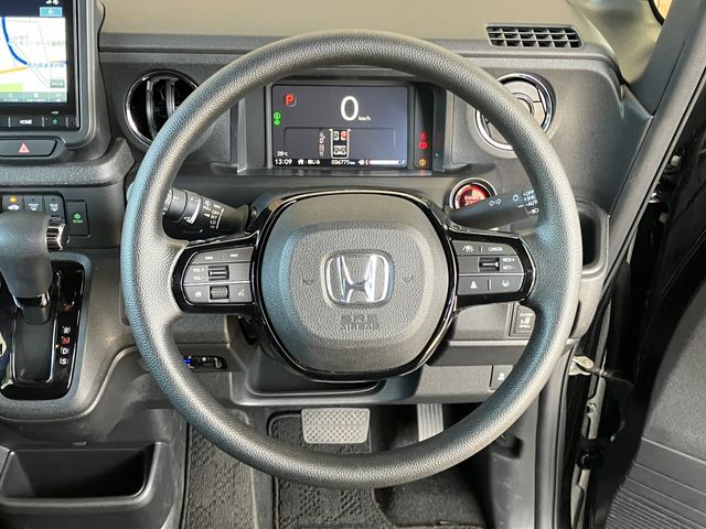 HONDA N BOX CUSTOM 2023 Image 31