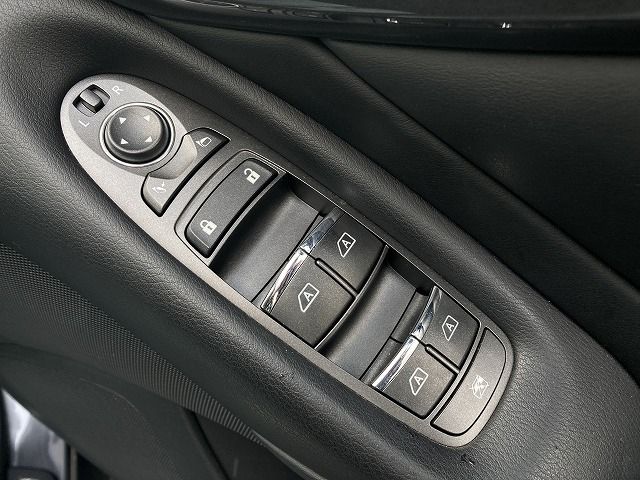 NISSAN SKYLINE HYBRID 4WD 2016 Image 31