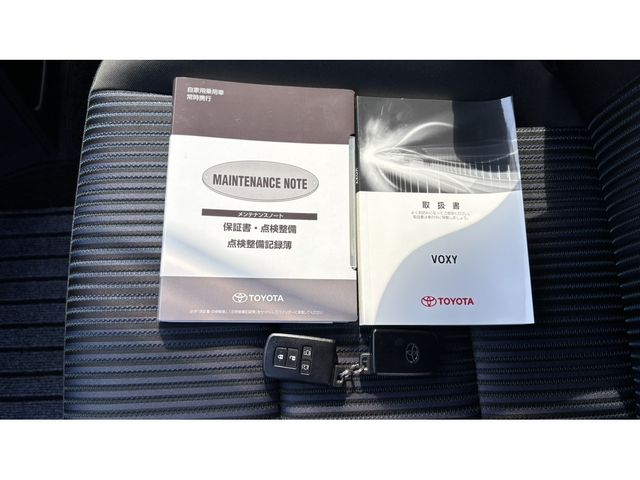 TOYOTA VOXY 2015 Image 31