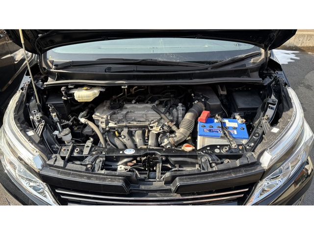 TOYOTA VOXY 2015 Image 31