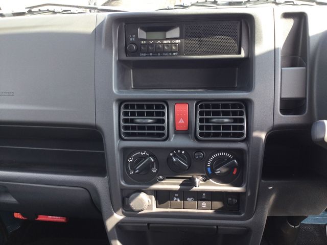 SUZUKI CARRY TRUCK 4WD 2025 Image 31