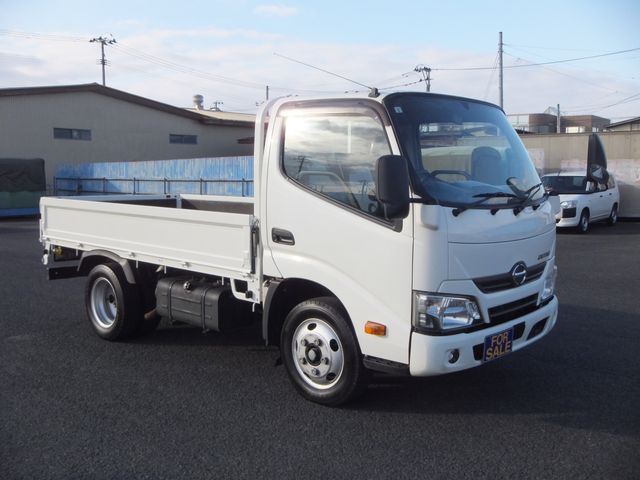 HINO DUTRO 2017 Image 31