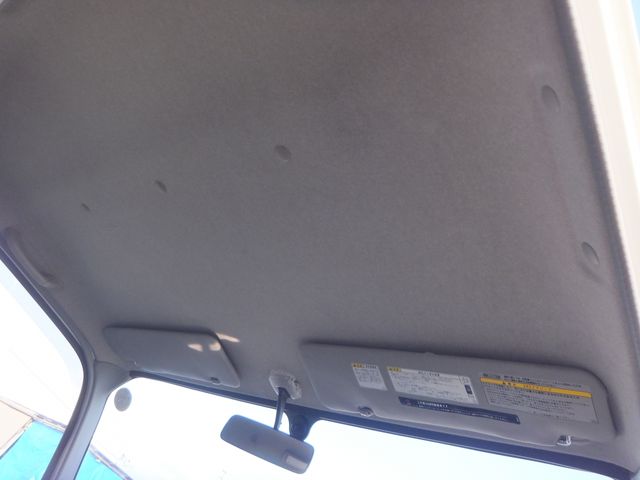 HINO DUTRO 2017 Image 31