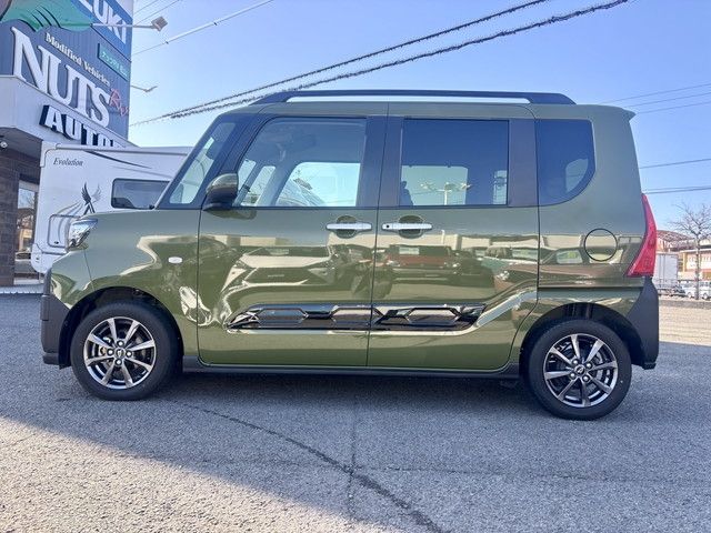 DAIHATSU TANTO FAN CROSS 2022 Image 31