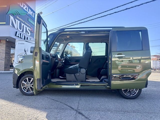 DAIHATSU TANTO FAN CROSS 2022 Image 31