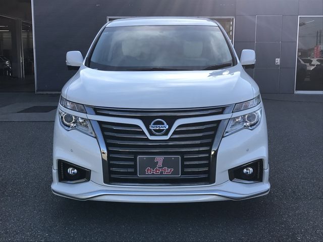 NISSAN ELGRAND 2017 Image 31
