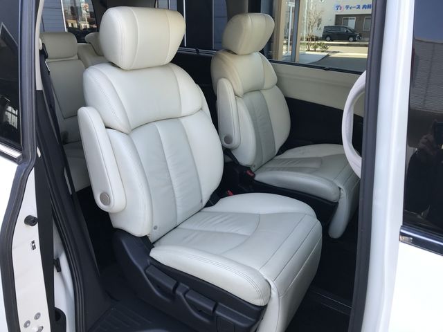 NISSAN ELGRAND 2017 Image 31