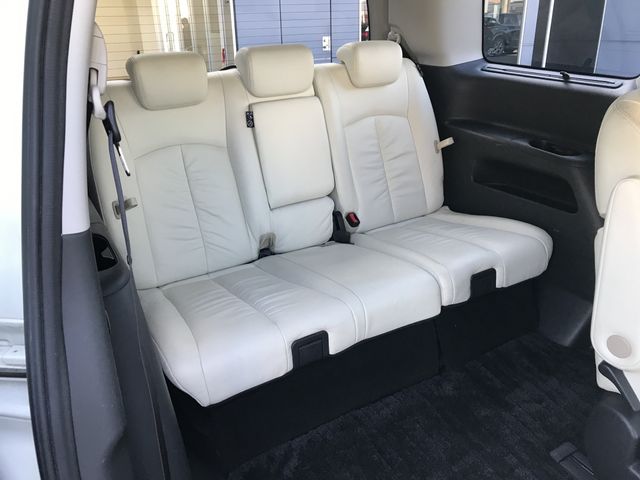 NISSAN ELGRAND 2017 Image 31