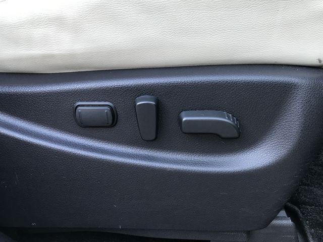 NISSAN ELGRAND 2017 Image 31