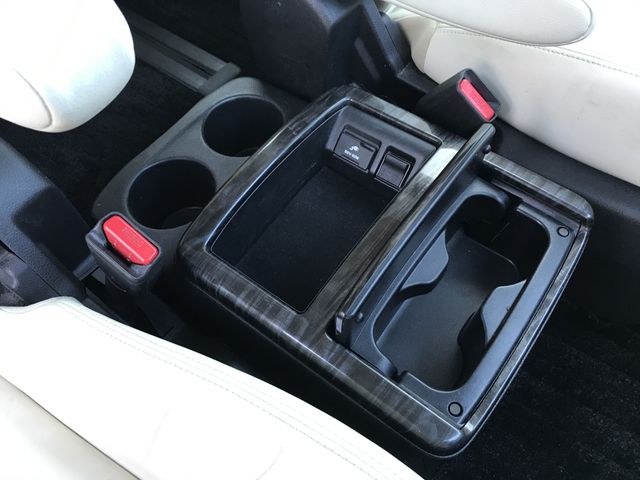 NISSAN ELGRAND 2017 Image 31