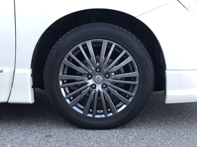 NISSAN ELGRAND 2017 Image 31