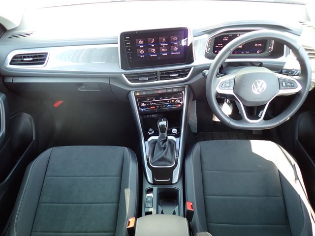 VOLKSWAGEN T-ROC 2024 Image 31