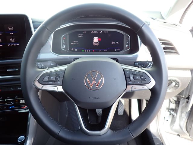 VOLKSWAGEN T-ROC 2024 Image 31