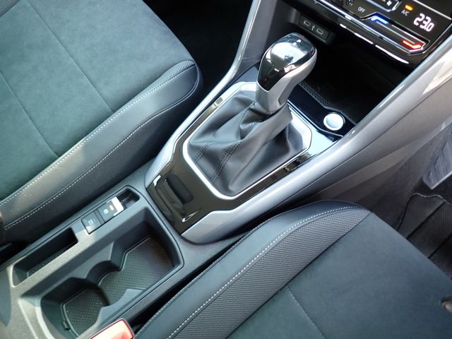 VOLKSWAGEN T-ROC 2024 Image 31