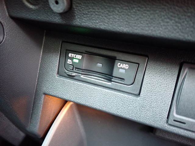 VOLKSWAGEN T-ROC 2024 Image 31