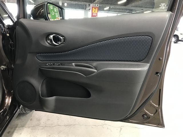 NISSAN NOTE 2015 Image 31