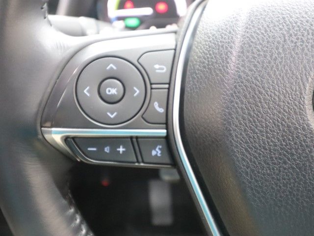 TOYOTA CAMRY HYBRID 2018 Image 31