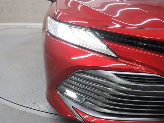 TOYOTA CAMRY HYBRID 2018 Image 31